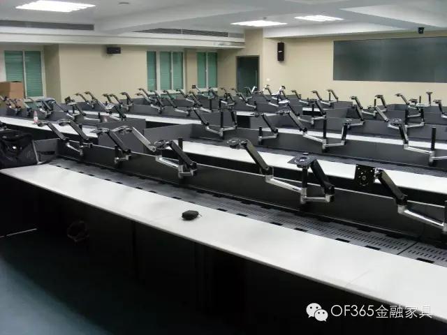 英国DAS金融交易桌