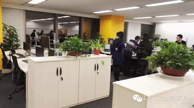 英国DAS金融交易桌